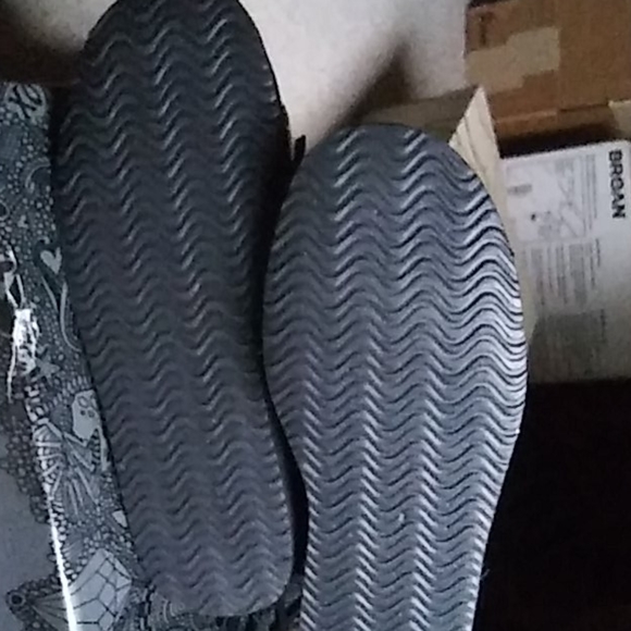 Suede Fringed Boho Bootie New with box - Picture 3 of 6